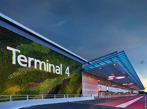 T4 will be the first terminal at changi airport to introduce a fully automated departure process, fast (fast and seamless travel), that will improve the efficiency of your next trip. CHANGI AIRPORT TERMINAL 4 - SAA Group Architects