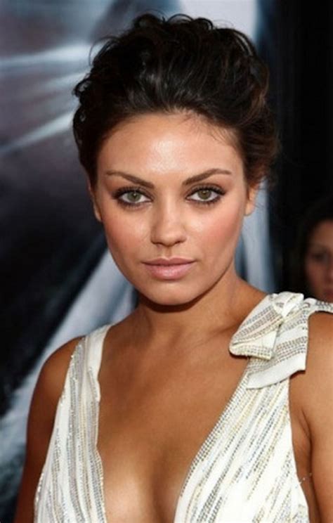 mila kunis eyes different colors