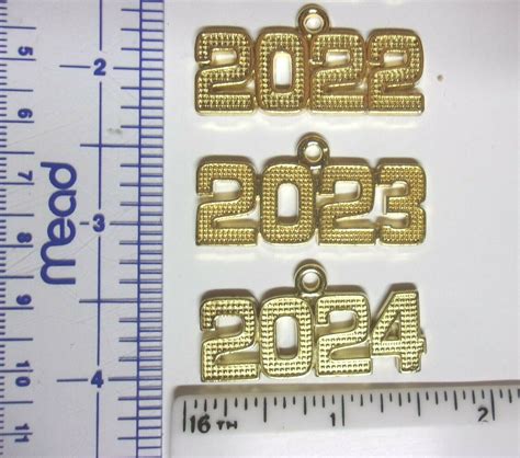 Class Of 2020 2021 2022 2023 2024 Year Graduation Date Number Charm For