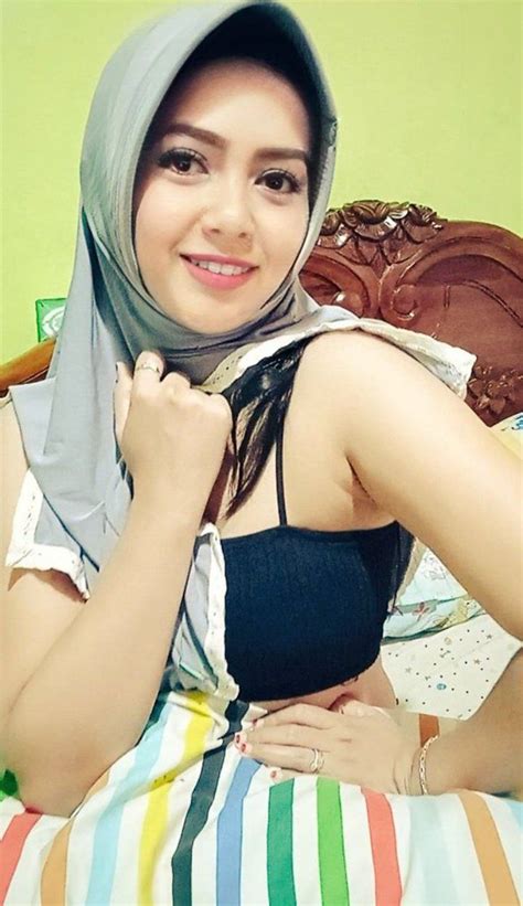Lihat ide lainnya tentang wanita, jilbab cantik, gaya hijab. Jilbab Cantik Hot Di Twitter - Di bius dulu biar enak pic ...