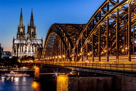 Die stelle ist auf zwei jahre im sinne einer. Kölner Dom bei Nacht Foto & Bild | fotos, city, world ...