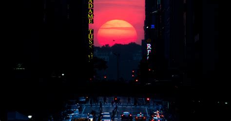 Manhattanhenge Sunset Returns To Nyc This Weekend
