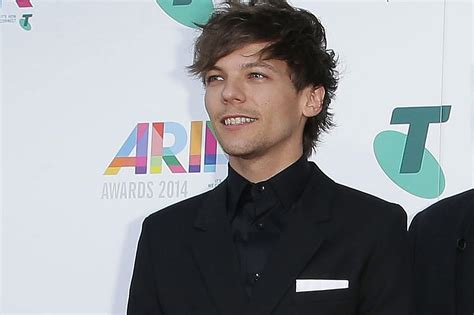 One Direction Fans React After Louis Tomlinson Reportedly Said He S Gay [video]