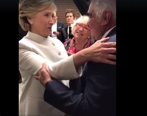 Hillary Agradece Vicente Fernández Por Canción En Apoyo Video