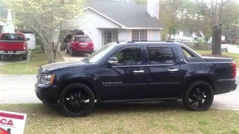 08 Chevy Avalanche On 26s Youtube