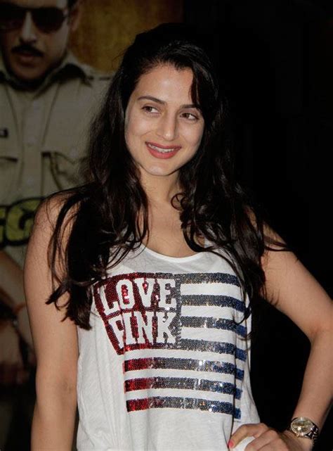 Naked Ameesha Patel Added By Bot