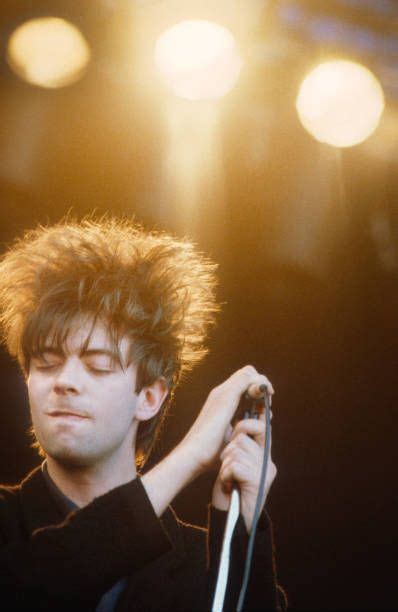 Ian Mcculloch 80s Pictures And Photos Getty Images Echo And The