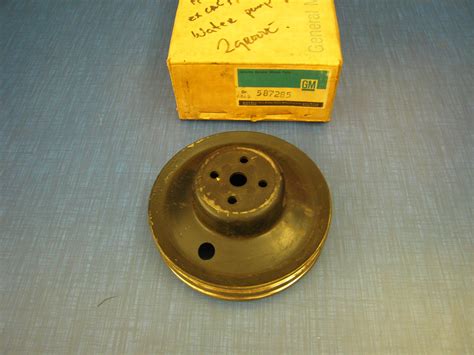 1963 1964 oldsmobile nos 2 groove water pump pulley gm 587285 oldsmobile obsolete