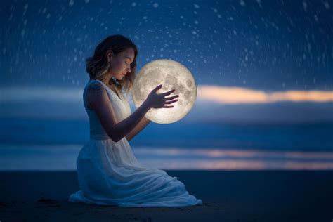 Lunar Insomnia How Does The Moon Affect Your Sleep Therapy Directory