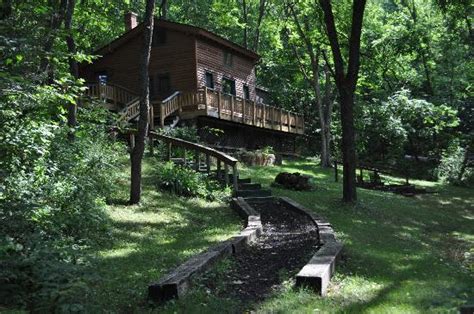 Hillside Cabin Picture Of Candlewood Cabins Richland Center