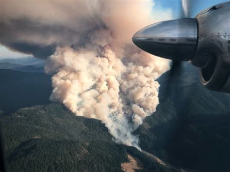 Flat Golden Fires Continue To Rage In Oregon Fire Season Expected To