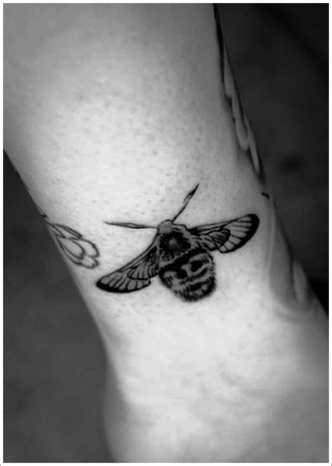 49 Great Bees Wrist Tattoo Pictures Wrist Tattoo Designs