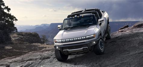 Gm Unveils Hummer Ev 350 Mile Electric Supertruck With 80000 Super