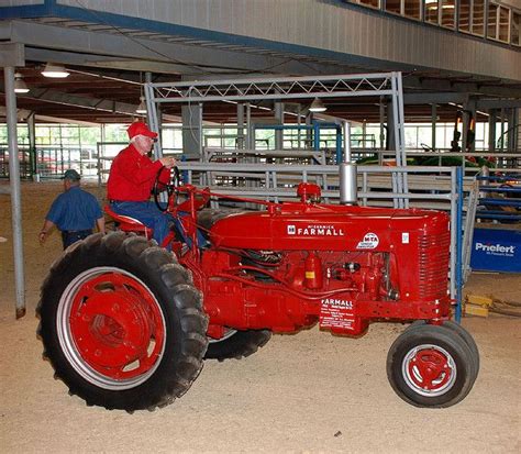 Farmall Super M Ta 1954 Farmall Tractors Old Tractors International