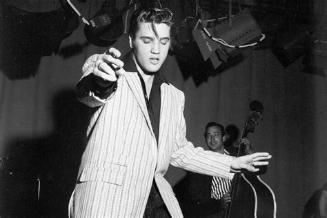 Elvis The Pelvis Rehearses His Infamous Dance Moves The Times