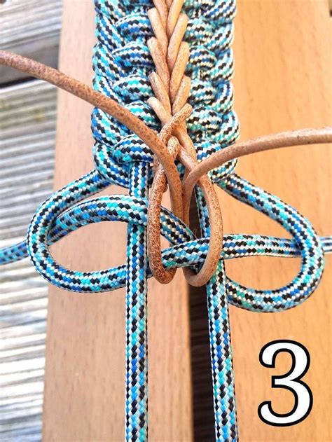 Would you like some paracord ideas or tips on how to make a survival bracelet? boncuktankolyeörme | Paracord bracelet patterns, Paracord ...
