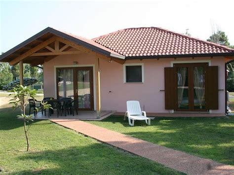 Van camping rosolina mare ligt een supermarkt. Villaggio Turistico Rosolina Mare Club - Rosolina - Rovigo
