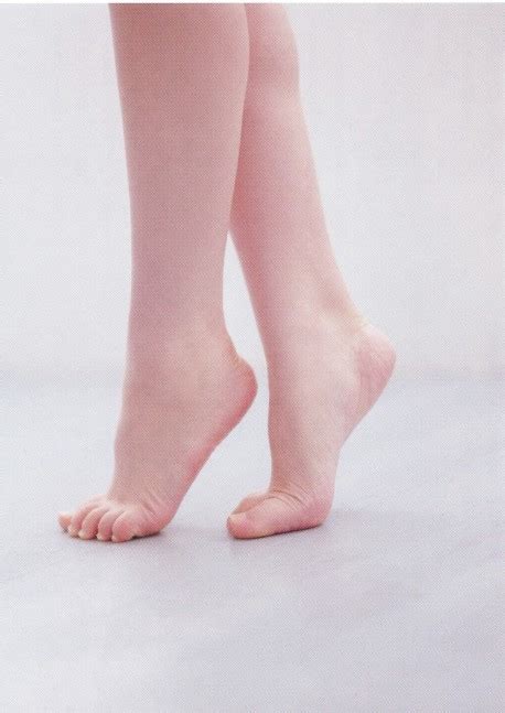 Rina Ikomas Feet