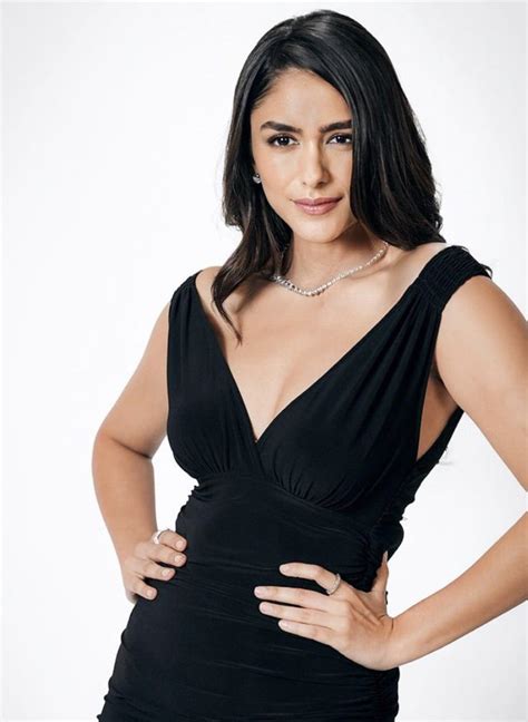 Mrunal Thakur Sets Hearts Pounding And Jaws Dropping In Her Bold Black