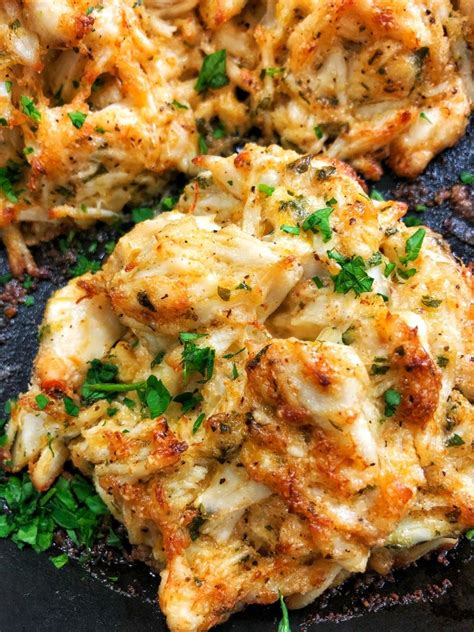 We've created 3 fabulous keto crab cake recipes, perfect for those looking for a low carb entree option. Keto Lemon Scented Crab Cakes - DariusCooks.TV | Seafood ...