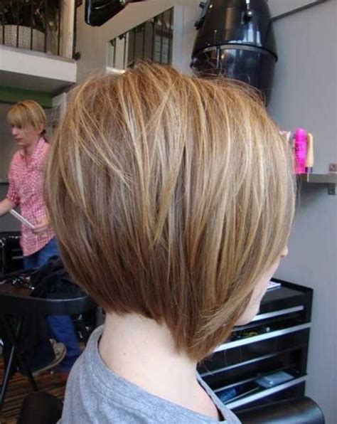 Whenever they are bored with their any type of mane, the thought of going for the bob cut invariably crosses their mind and the inverted bob provides with umpteen cool options. 2020 Latest Inverted Bob Haircut Back View