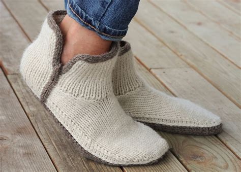 13 Cozy Slipper Knitting Patterns