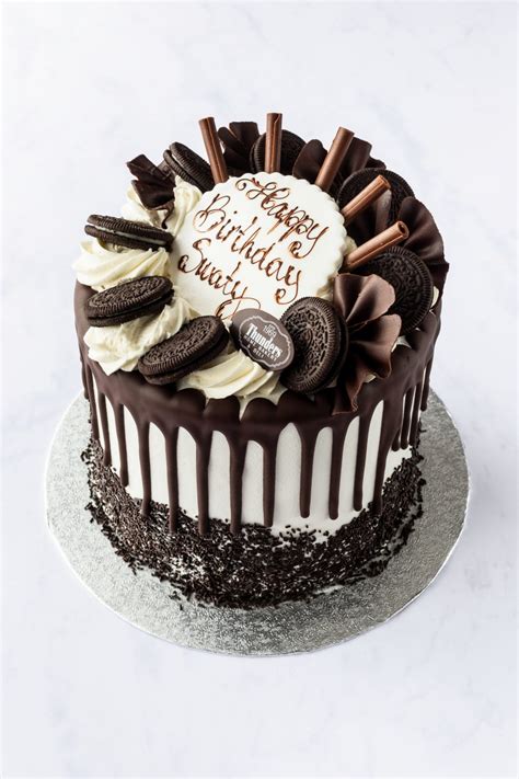 Oreo Chocolate Drip Cake - Most Popular Cake in 2020!
