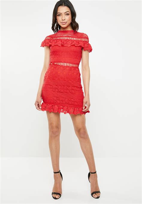 Lace High Neck Short Sleeve Skater Dress Red Missguided Occasion