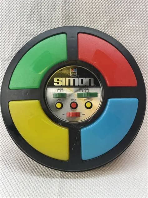 Vintage 1978 Milton Bradley Mb Simon Says Electronic Game Classic