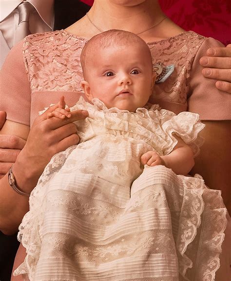 Karl xi, född 24 november 1655, död 5 april 1697, a var kung av sverige från 1660 till sin död. Kungligheter: Imorgon fyller Prinsessan Estelle 1 år- en ...