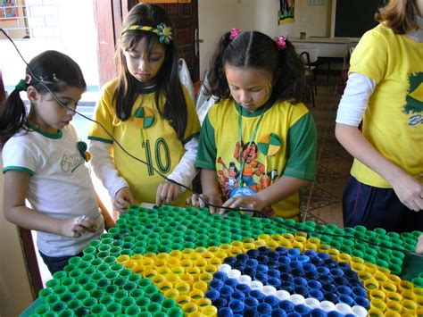 Bandeiras Do Brasil Feitas Com Sucata Pra Gente Miúda