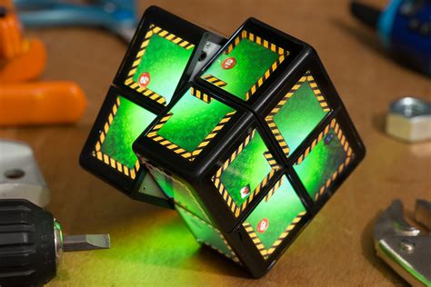 The Wowcube Is A Digital Rubiks Cube With 24 Screens