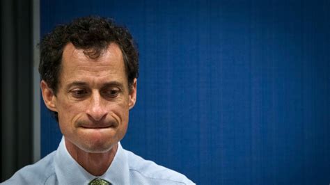 Report Anthony Weiner Checks Into Rehab For Sex Addiction