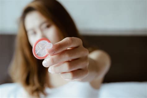 Manfaat Kondom Dan Efek Samping Bila Tidak Digunakan Dengan Benar