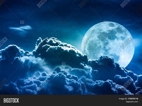 How year's biggest and brightest supermoon, set for 8 april, got its name. Super Moon. Nighttime Image & Photo (Free Trial) | Bigstock