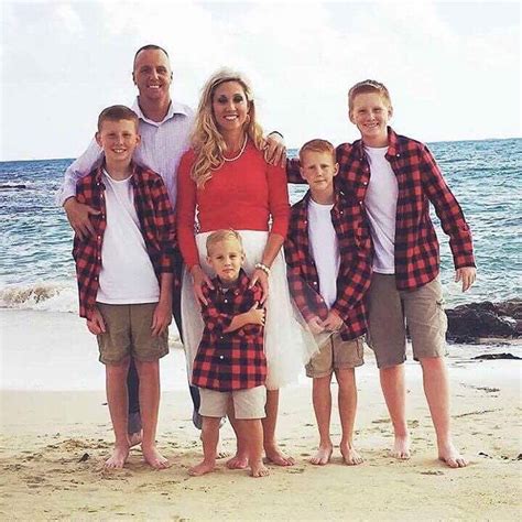 100 ideas outfit the bikinis beach 37. Image result for christmas beach family photo | Family ...