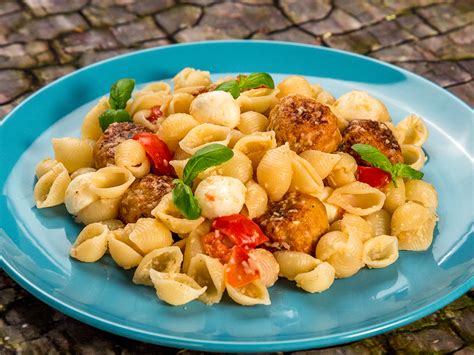 Place squash cut side down on a microwave. Chicken Meatballs with Pasta