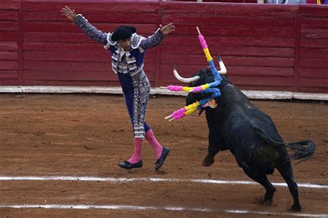 Mexico City Ban On Bullfighting Extended Indefintely Ap News
