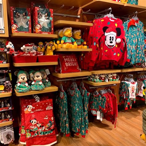 Christmas Merch Has Hit The Disney Stores ⋆ Disney Dopamine