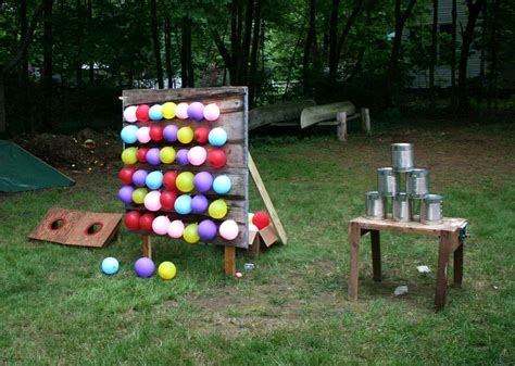 The ultimate carnival theme party games source for d.i.y party games. Balloon Designs Pictures: Balloon Dart Board