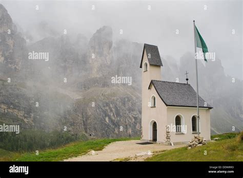 Small Church In A Mountain Pass In South Tirol Italy Stock Photo Alamy
