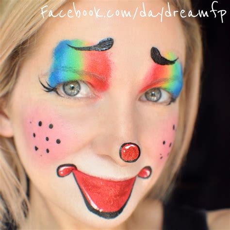 Easy And Cute Female Clown Face Painting Clown Femaleclown Cuteclown