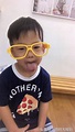 范瑋琪又曬出兒子陳睿翔的照片，「眼鏡翔」沒小時候可愛了 - 每日頭條