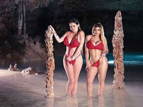 Karely Ruiz Posa En Bikini Junto A Celia Lora Y Desata La Locura En