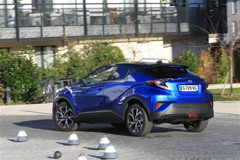 It's really worth looking at motors of the cars. Essai comparatif Toyota C-HR vs Nissan Qashqai : chacun sa ...