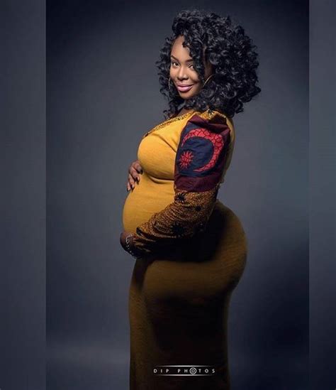Naira Pics In Gown Photo Of ‘pregnant Nigerian Lady With Huge Butt