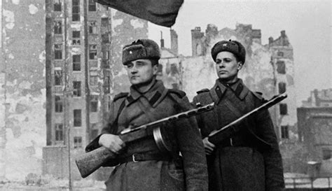 ПОЉСКА: Нису само нацисти криви за Други светски рат, већ и Совјети | ИСКРА