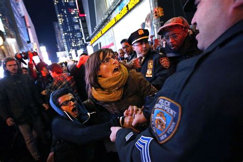 New York Grand Jury Decides Not To Indict Police Officer In Chokehold