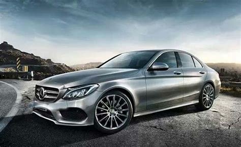 Sure they tarted it up a bit after the facelift. 2015 Mercedes-Benz C-Class Exposed In Leaked Image - Cars ...