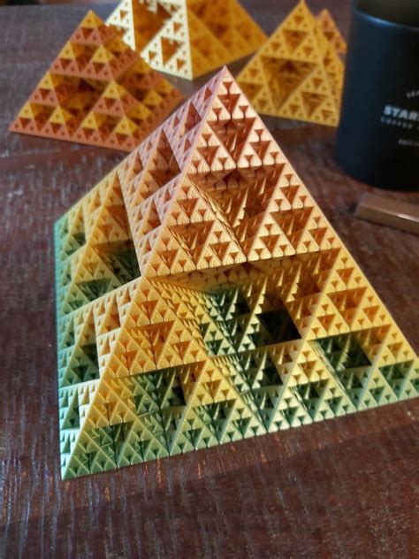 Sierpinski Fractal Pyramid Absycrafts Sashesk